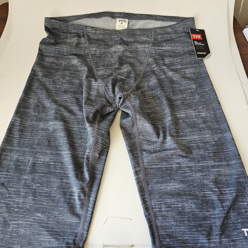 New TYR Mens Performance Biker Workout Charco Shorts Size 36